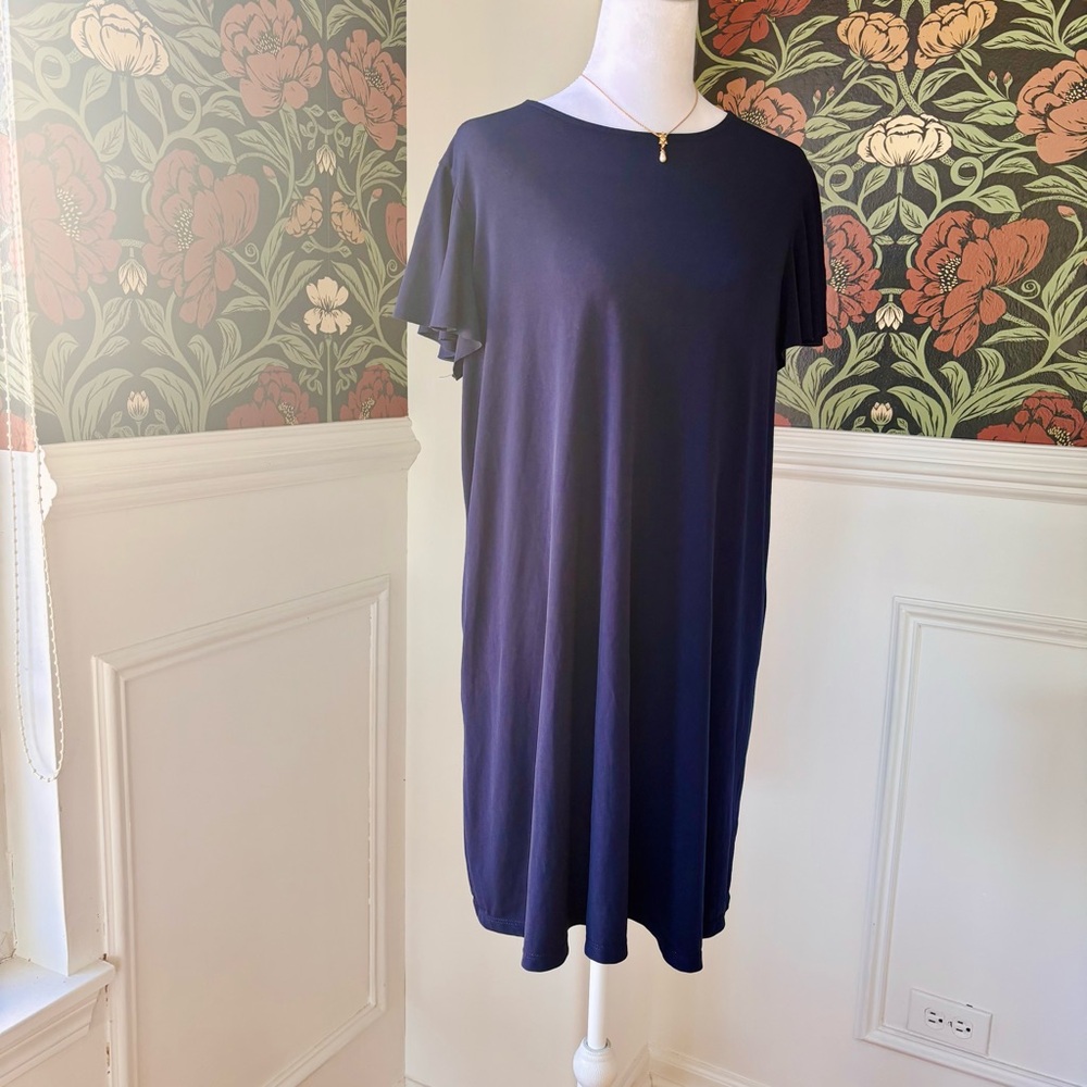 Flowy Cap Sleeve Mini Dress 🦋 - Picture 2 of 5
